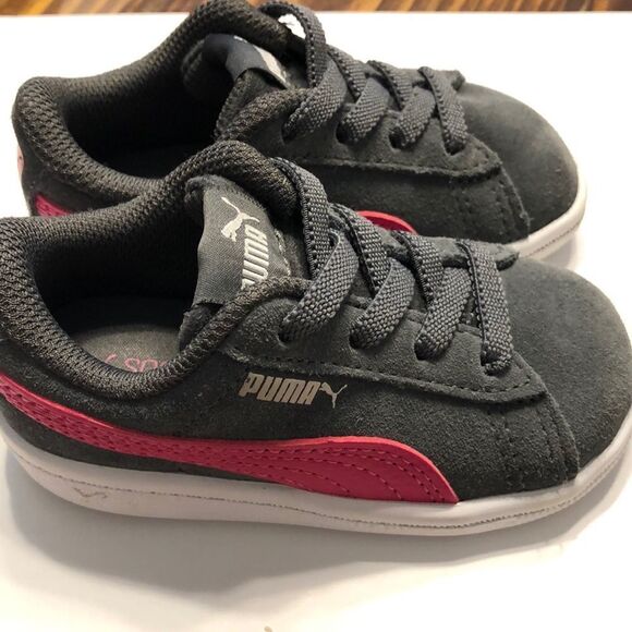 NWOT Puma Gray Suede and Pink Easy on Tennis shoes - Picture 1 of 6